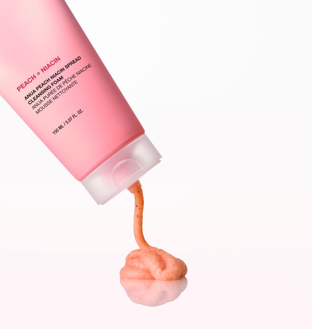 Peach Niacin Spread Cleansing Foam