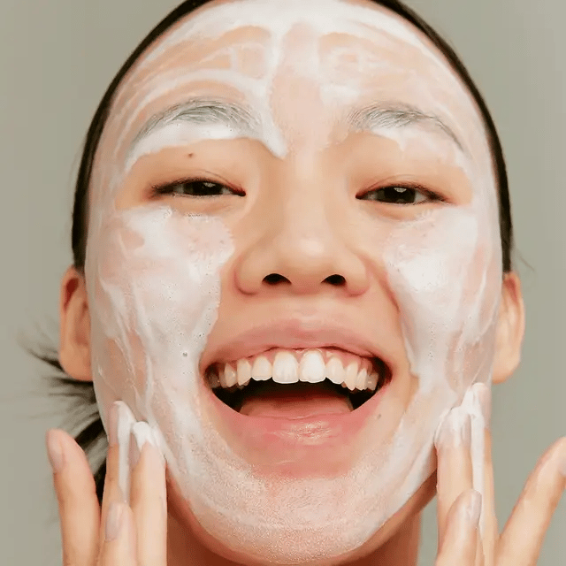 Green Tea Amino Hydrating Cleansing Foam
