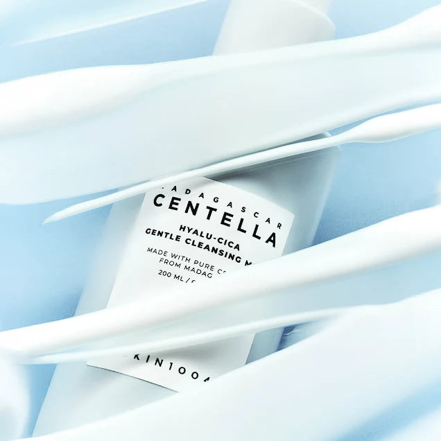 Madagascar Centella Hyalu-Cica Gentle Cleansing Milk