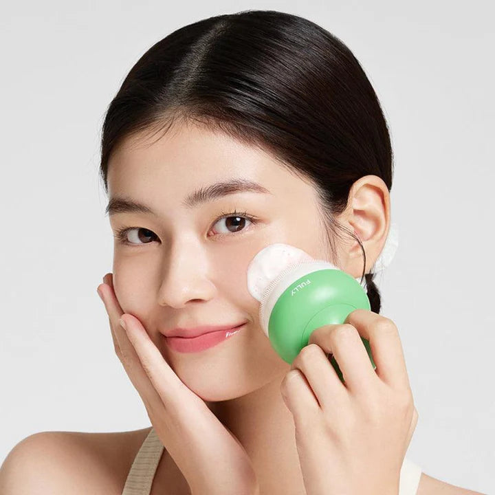 FULLY Pore Cleansing Brush