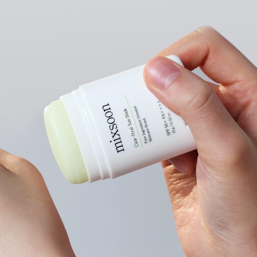 MIXSOON Cica-Hyal Sun Stick SPF50+ PA++++