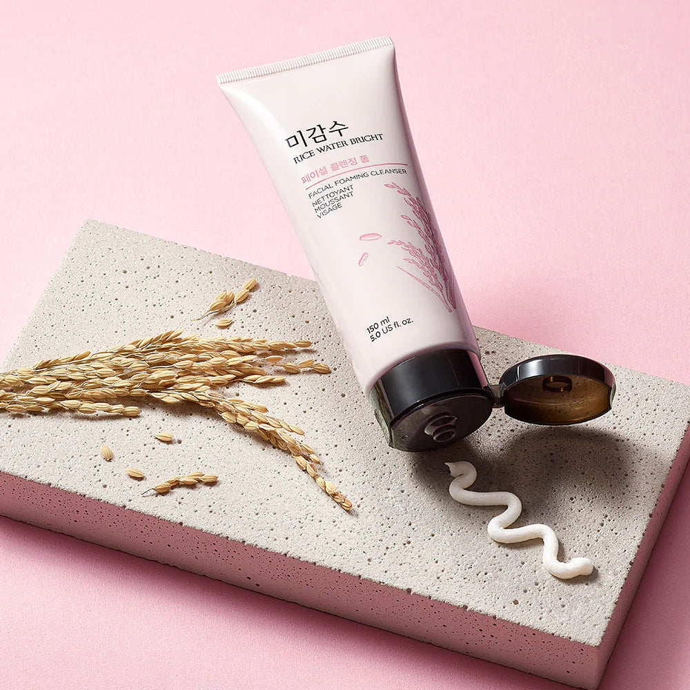 THE FACE SHOP Rice Water Bright Facial Foaming Cleanser