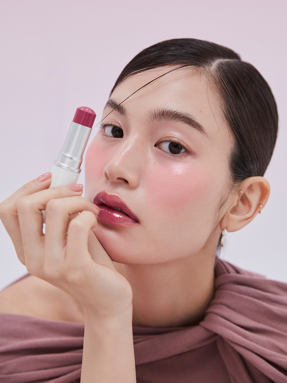 hince True Dimension Radiance Balm